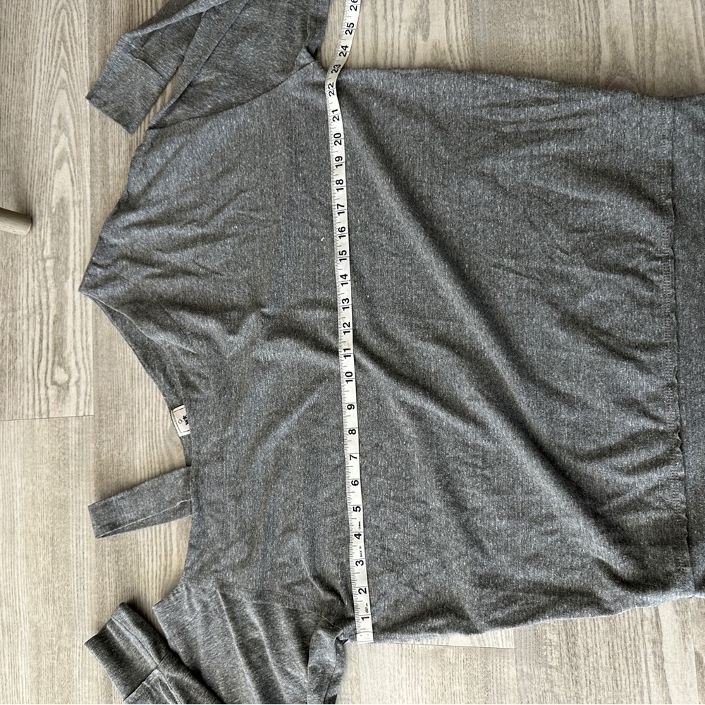 We The Free Gray Off Shoulder Oversized Too XS - Picture 11 of 13